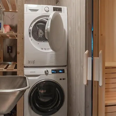 Amazing In With Sauna Apartment *